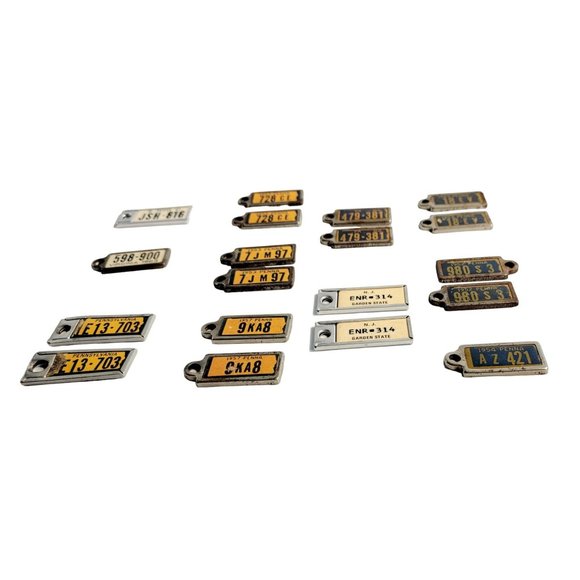 Lot Of 19 DAV Disabled American Veterans Keychain Tags - Picture 2 of 4